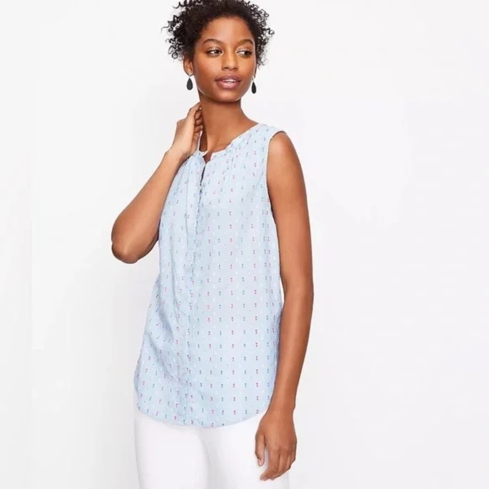 ❄️ Loft | Shimmer Clip Dot Sleeveless Shirt Size Small